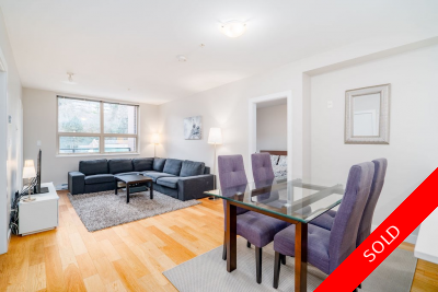Norgate Condo for sale: 2 bedroom 910 sq.ft. (Listed 2019-02-20)
